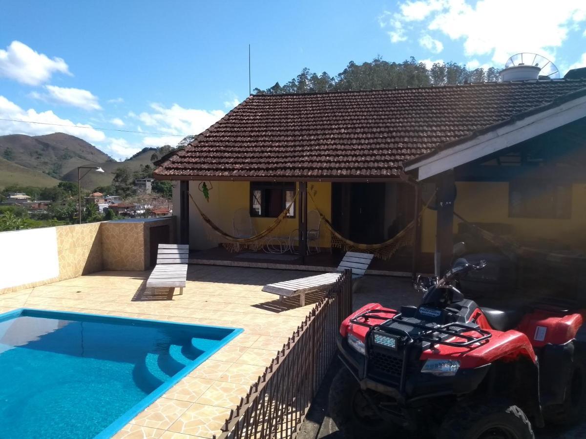 Pousada Hospedaria Santa Clara Santa Rita de Jacutinga Eksteriør billede