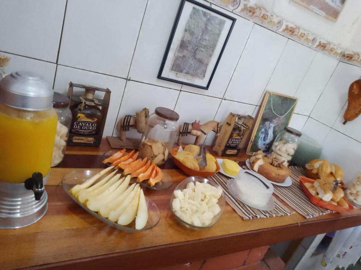 Pousada Hospedaria Santa Clara Santa Rita de Jacutinga Eksteriør billede