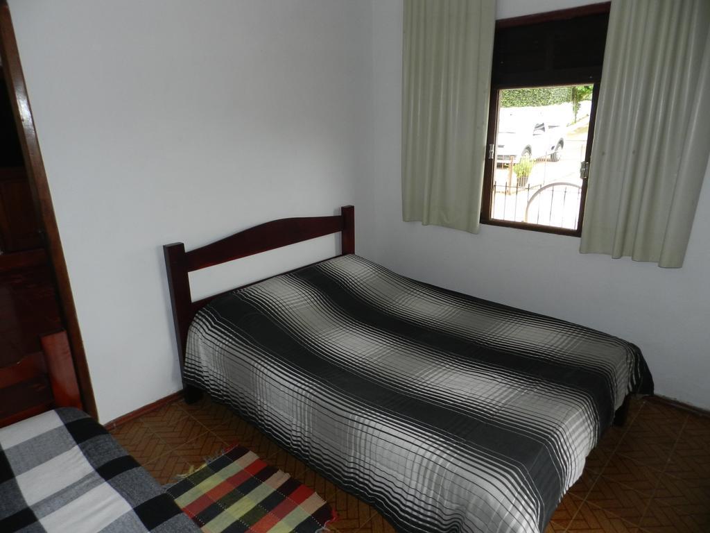 Pousada Hospedaria Santa Clara Santa Rita de Jacutinga Værelse billede