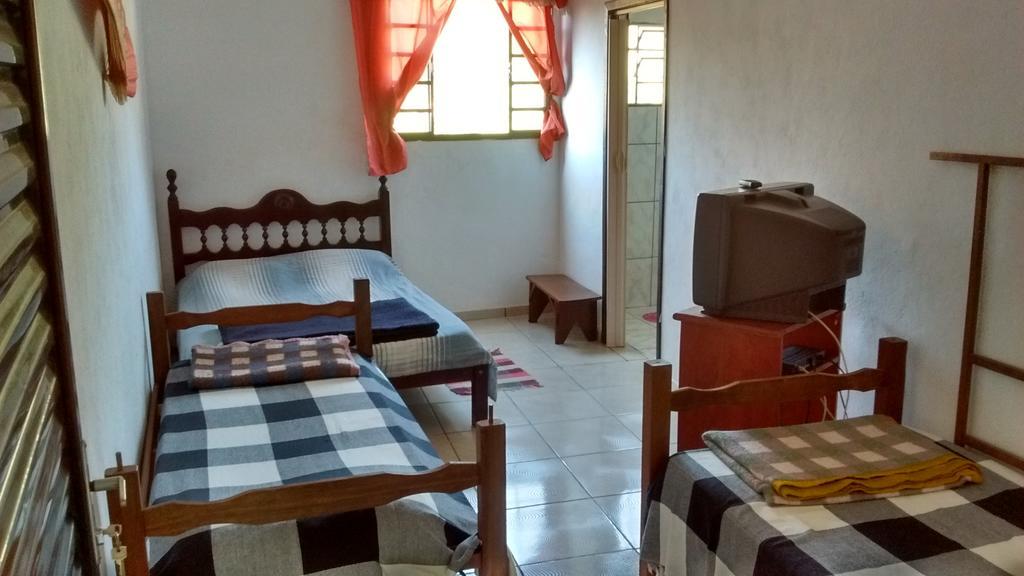Pousada Hospedaria Santa Clara Santa Rita de Jacutinga Eksteriør billede